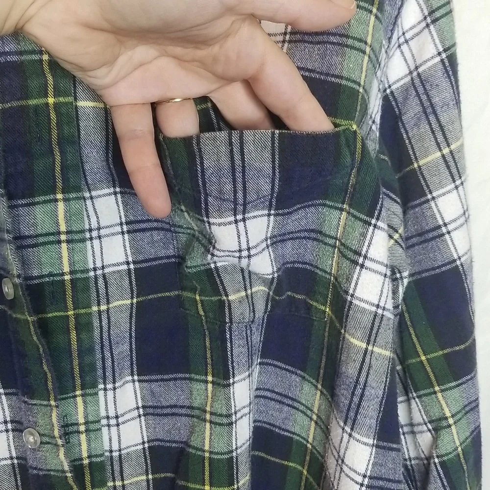 L.L.Bean 90s Button Down Plaid/Flannel Long Sleeve Shirt, Size Large - Picture 5 of 9